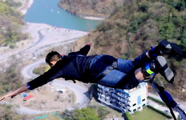 bungee jumping in rishikesh